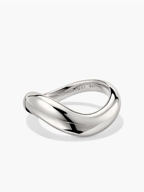 Mejuri Figure ring
